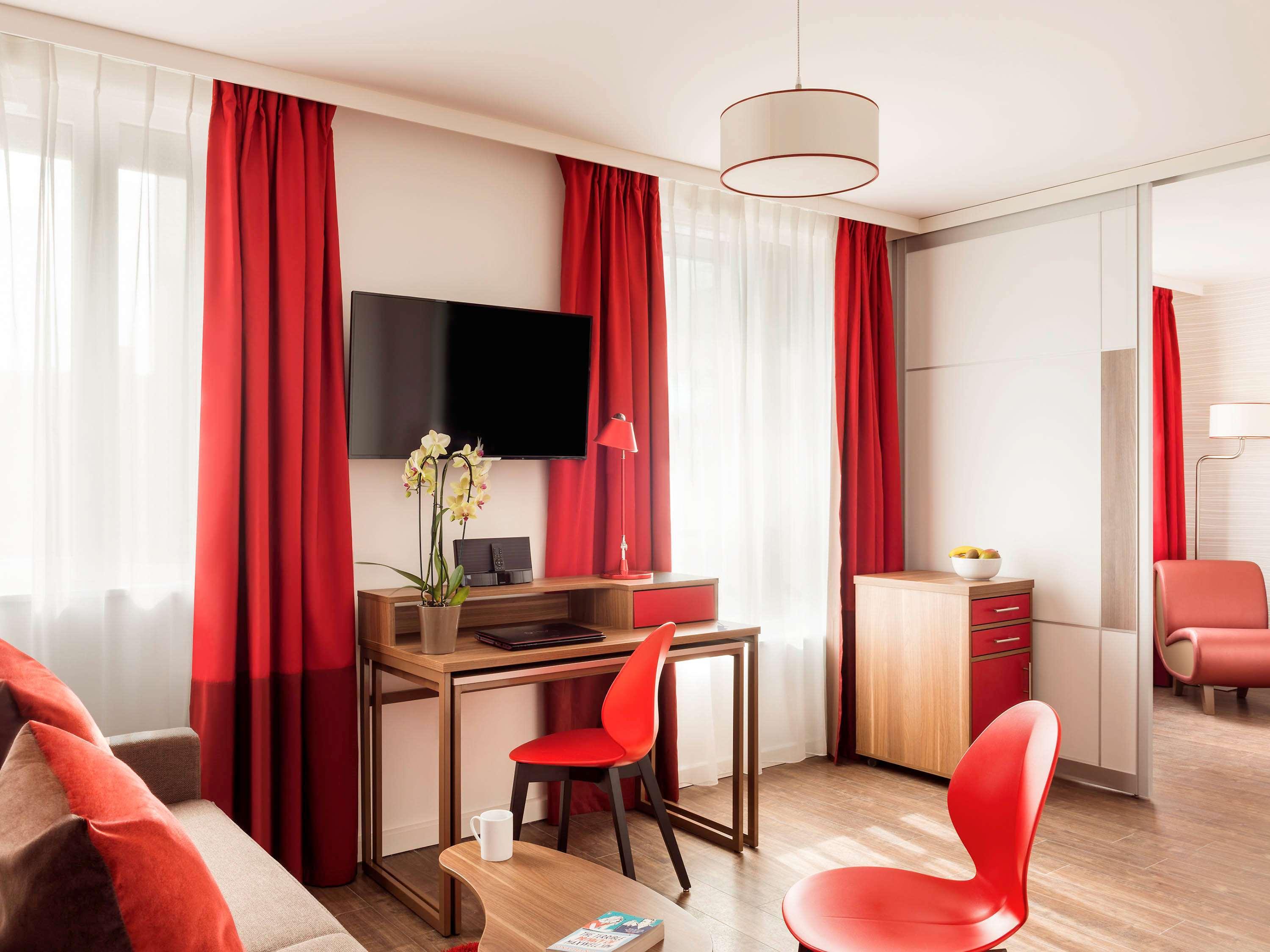 Aparthotel Adagio La Defense קורבוו מראה חיצוני תמונה